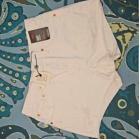 Levi's | Women's White Levi High Rise Shorts, Size 30 - New with Tags - Picture 1 of 6